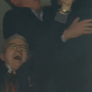 Bucurie regală pe Villa Park! Prințul William a „explodat” după golul lui Aston Villa // Captură FOTO: Digi Sport 1
