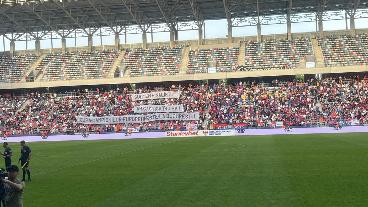 Sărbătoare în Ghencea, la Steaua - Sepsi » Scenografie specială a Peluzei Sud + toate mesajele afișate