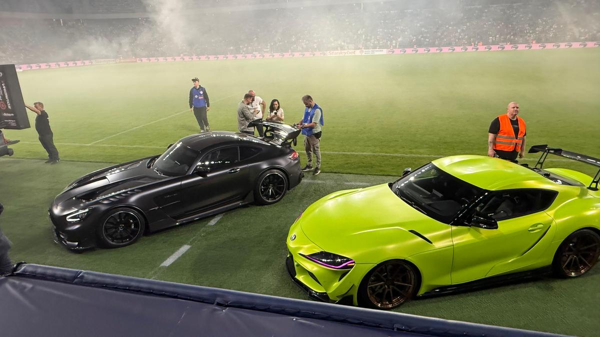 Sărbătoare la 40 de ani de la finala de la Sevilla » Expoziție auto, show cu lasere, scenografie 3D și atmosferă senzațională
