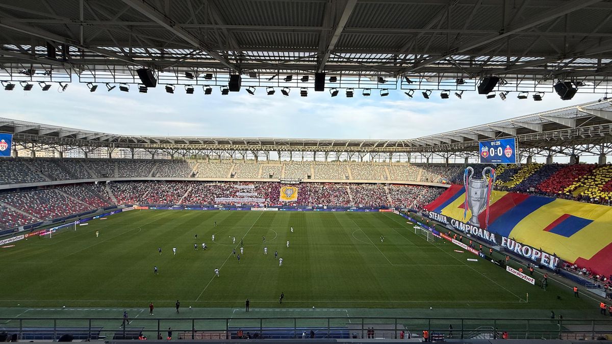 Sărbătoare în Ghencea, la Steaua - Sepsi » Scenografie specială a Peluzei Sud + toate mesajele afișate