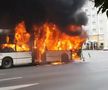 VIDEO + FOTO Momente de panică în București! Un troleibuz a luat foc în centrul orașului