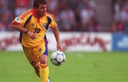 Gică Hagi este considerat unul dintre cei mai mari fotbaliști români din toate timpurile // Sursă foto: Getty