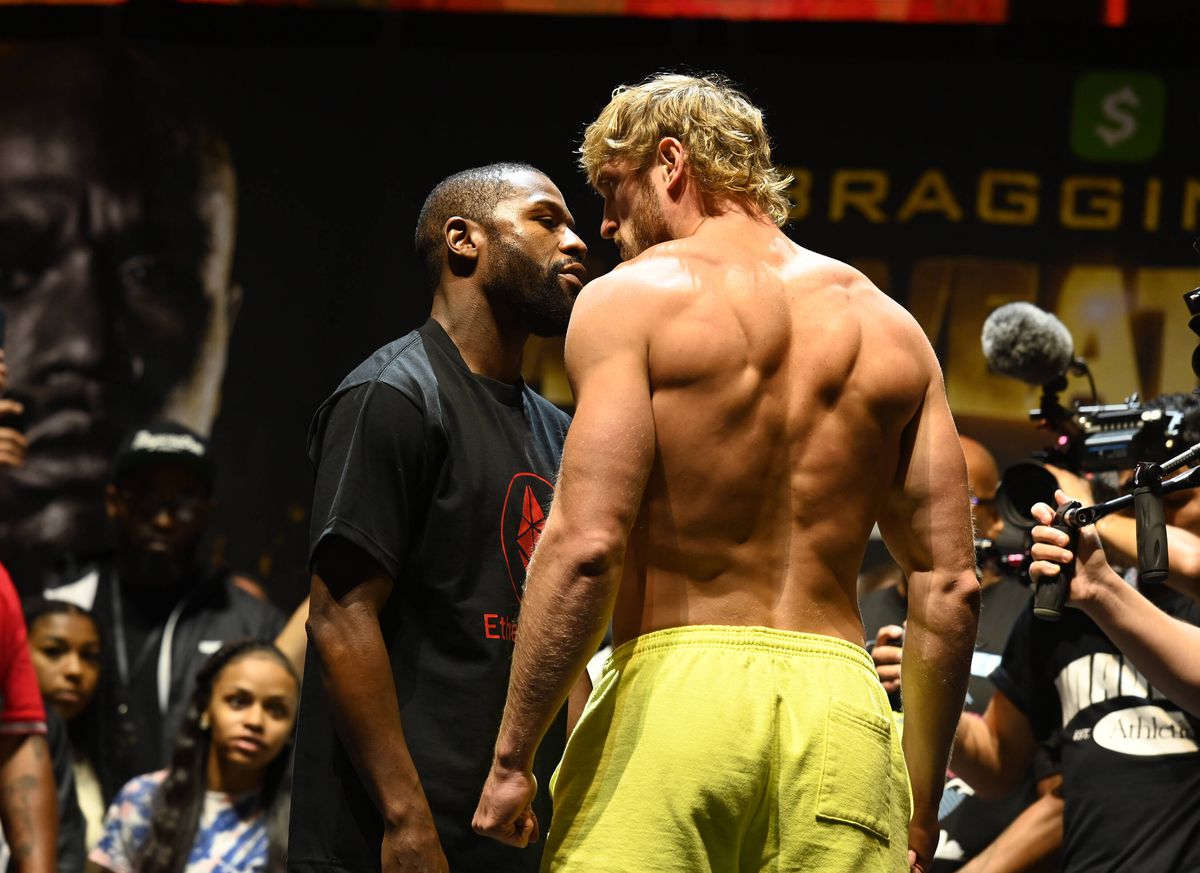 Floyd Mayweather a revenit în ring! A boxat 8 runde cu vedeta Logan Paul