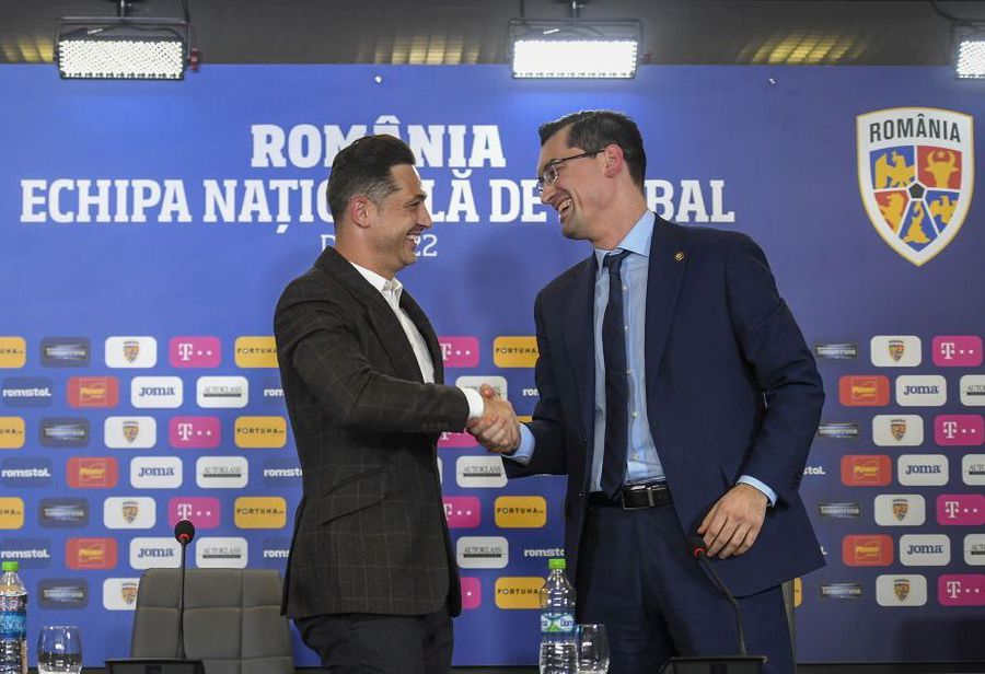 Mirel Rădoi (stânga) şi Răzvan Burleanu FOTO: Raed Krishan Cum am ajuns să trăim fără vară și vise