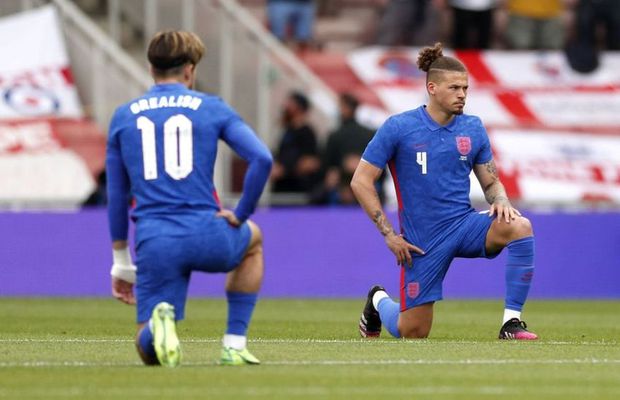 Continuă controversele după Anglia - România: „Doi englezi n-au îngenuncheat, sunt un exemplu”