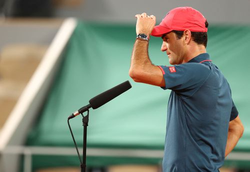 Roger Federer (39 de ani, 8 ATP) s-a retras de la Roland Garros 2021, înaintea meciului din „optimi” cu Matteo Berrettini (25 de ani, 9 ATP). Decizia elvețianului a lansat un val de critici.