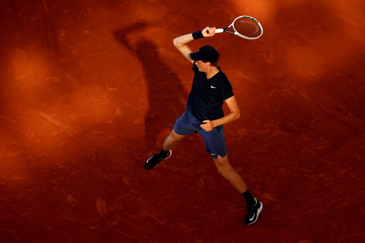 Tinerii mai stau o tură » Rafael Nadal e în „sferturi” la Roland Garros 2021, după o prestație dominantă în fața lui Sinner