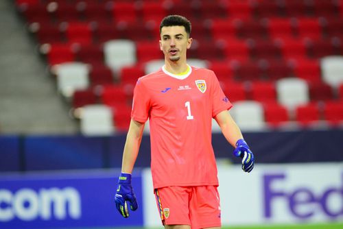 Andrei Vlad (22 de ani), portarul lui FCSB, este nominalizat de UEFA între primii 3 goalkeeperi de la Campionatul European de tineret.