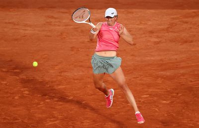 Iga Swiatek defilează spre al doilea titlu la Roland Garros » Modul magistral în care a închis disputa cu Marta Kostyuk