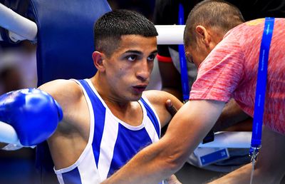 Prin ce a trecut românul care a cucerit aurul european la box pentru Belgia: „A fost extrem de greu la început. Mama lucrează ca femeie de serviciu la Parlamentul European”