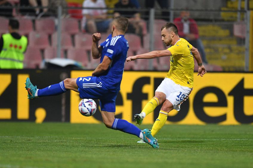 România a fost învinsă în Bosnia, scor 0-1, și rămâne fără punct după primele două runde din Liga Națiunilor. Alexandru Maxim (31 de ani) și-a asumat rolul de lider și a oferit mai multe sfaturi pentru colegii tineri.