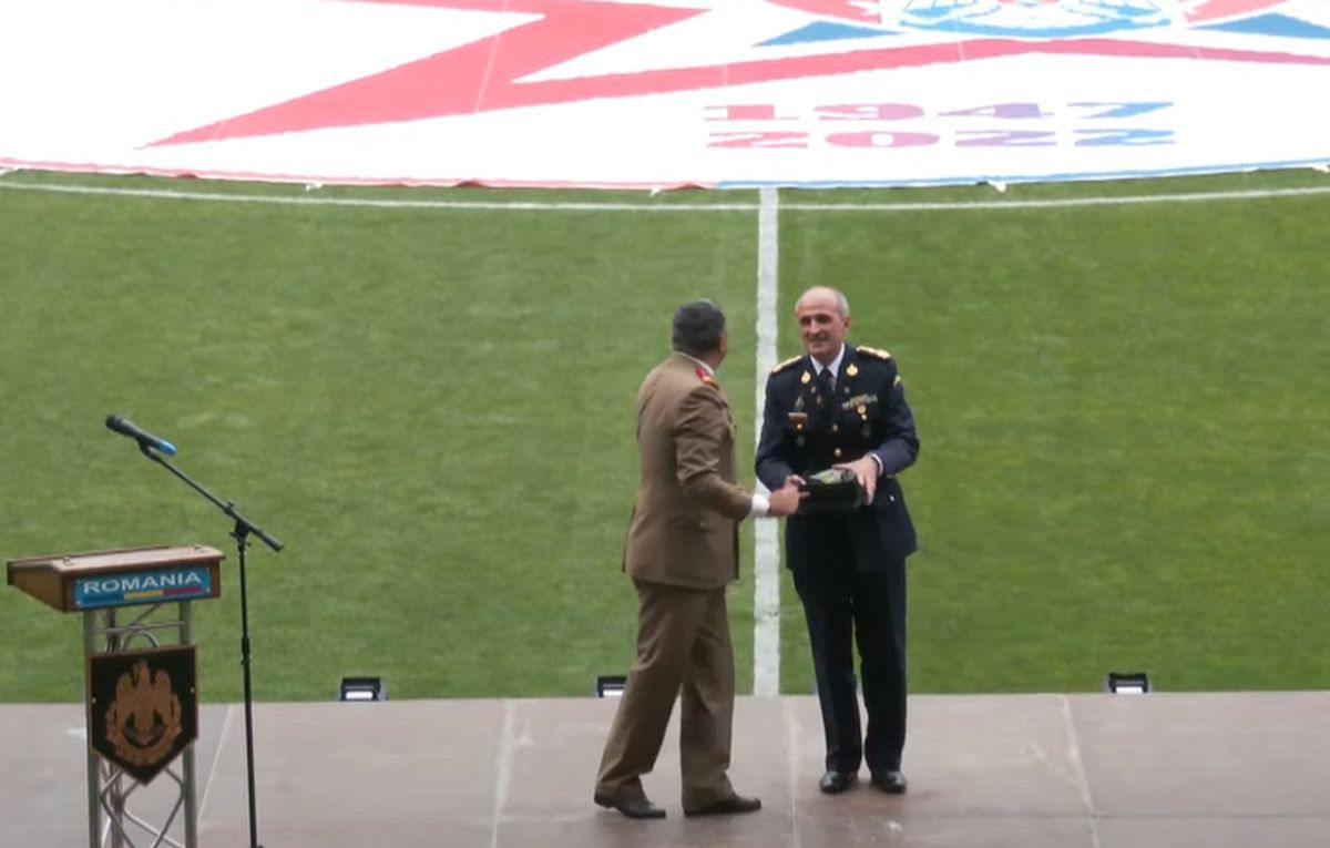 Talpan a spart trofeul în Ghencea, la aniversarea CSA Steaua / FOTO: Capturi @Steaua TV