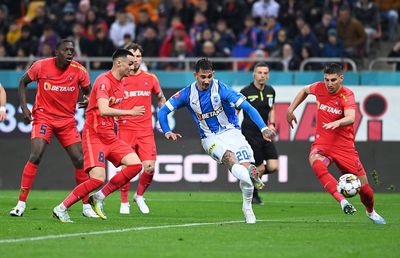 A plecat de la FCSB la Universitatea Craiova » MM Stoica: „I s-a oferit un contract de nerefuzat. Am aflat întâmplător, l-am confruntat”