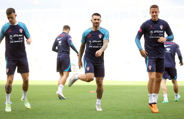 Scandal la naționala Croației » Insultat de fani, un jucător a sărit în tribună să se răzbune în timpul antrenamentului