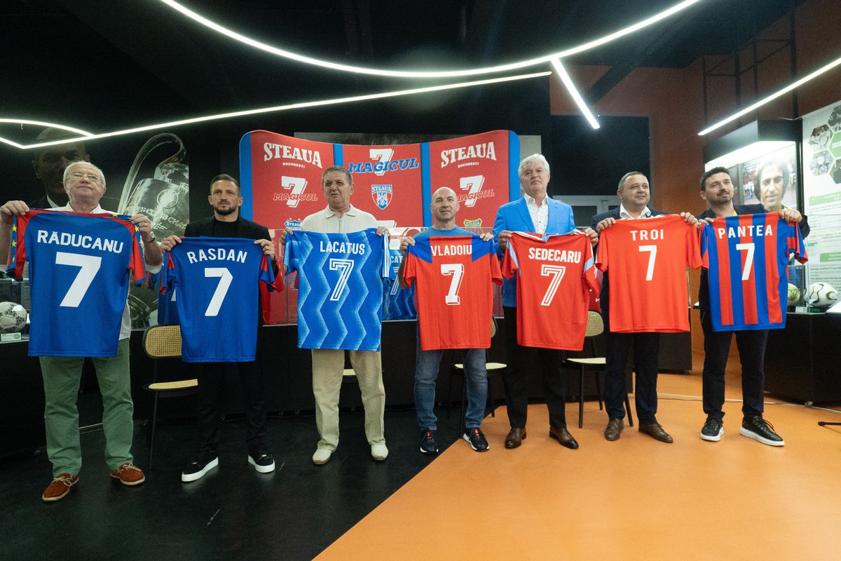 CSA Steaua - 77 de ani de la înființare » Lângă Lăcătuș, Marcel Răducanu, Vlădoiu, Troi, a apărut și necunoscutul Răsdan: „Să ne bucurăm din nou de participarea echipei în Liga 1”
