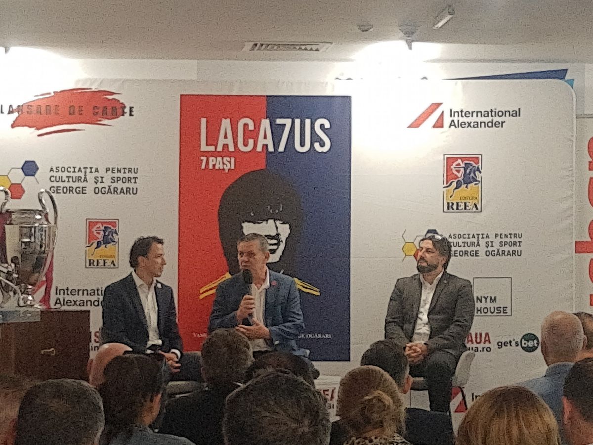 Reverența lui Hagi pe stadionul Steaua: „Un om și un jucător special! Cei tineri ar trebui să fie inspirați”