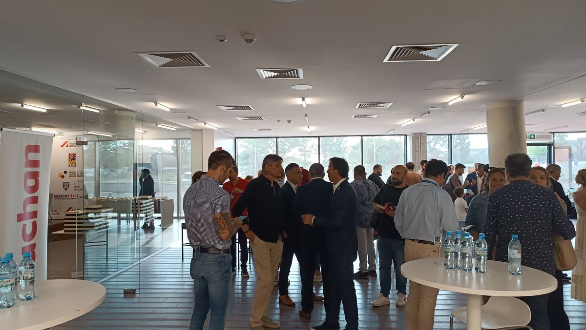 Mihai Stoica îi răspunde lui Marius Lăcătuș: „E simbolul Stelei în continuare, dar să nu își renege trecutul”