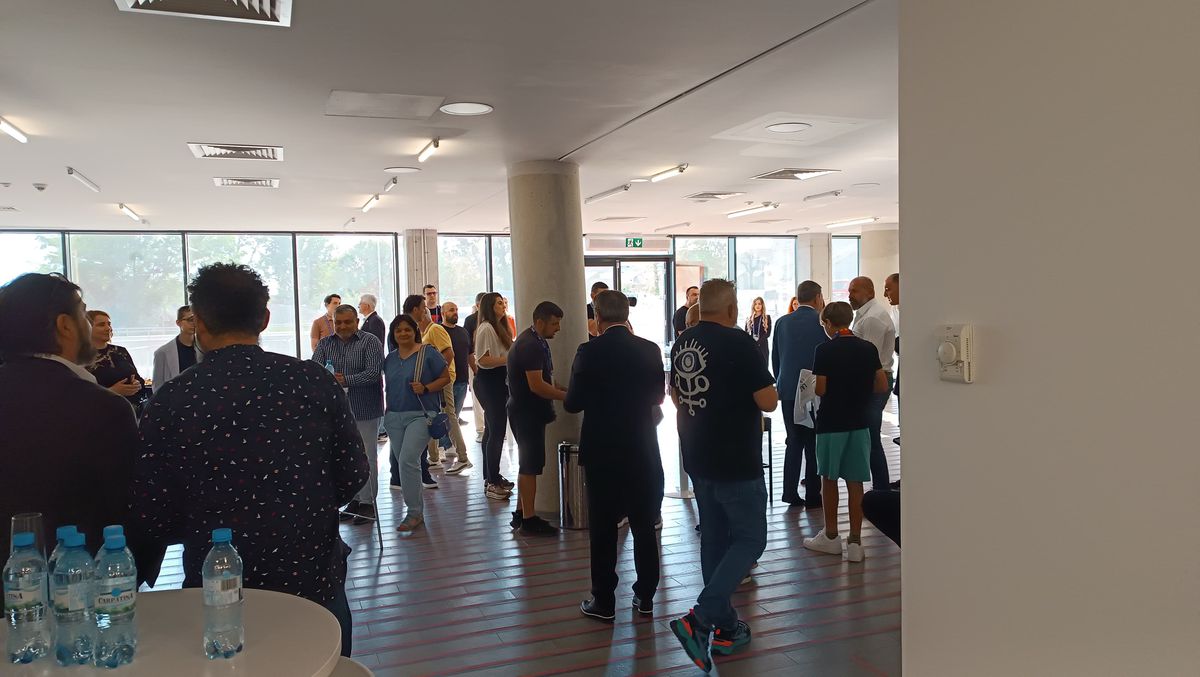 Mihai Stoica îi răspunde lui Marius Lăcătuș: „E simbolul Stelei în continuare, dar să nu își renege trecutul”