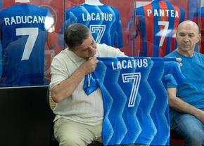CSA Steaua - 77 de ani de la înființare » Lângă Lăcătuș, Marcel Răducanu, Vlădoiu, Troi, a apărut și necunoscutul Răsdan: „Să ne bucurăm din nou de participarea echipei în Liga 1”