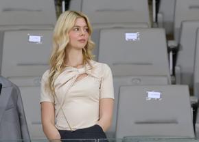 Fetele au colorat o seară tristă » Cine a câștigat duelul dintre Austria și România în tribunele „Ernst Happel”