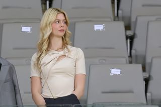 Fetele au colorat o seară tristă » Cine a câștigat duelul dintre Austria și România în tribunele „Ernst Happel”