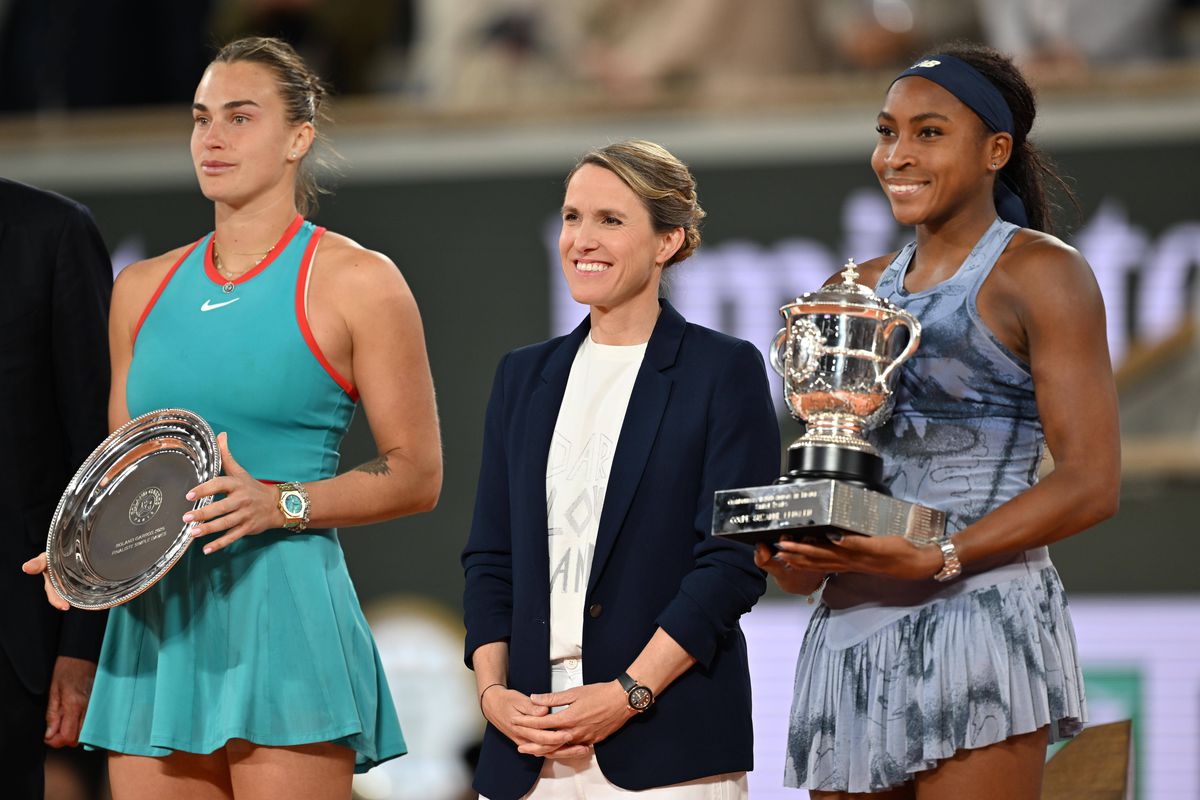 Au curs lacrimi la premiere, după finala Roland Garros! Ce au transmis campioana Gauff și finalista Sabalenka