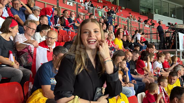 Antonia Salanță, iubita lui Daniel Bîrligea, a fost prezentă în tribunele stadionului „Ernst-Happel” la Austria - România. FOTO: Andrei Crăițoiu (GSP.RO)