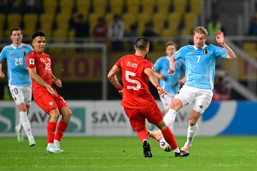 Gjoko Zajkov, în duel cu Kevin de Bruyne // foto: Imago Images Ce au făcut vineri seară internaționalii din Superliga » Doi dintre ei au reușit să marcheze + Rezultat mare împotriva Belgiei