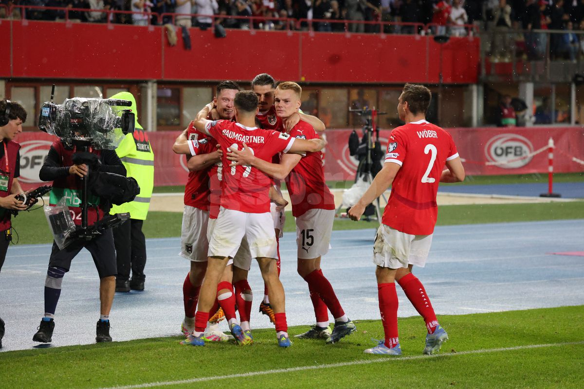 Gestul lui Lucescu spune totul! 7 detalii de la Austria - România: cine l-a flancat pe Burleanu, „gafa” organizatorilor + Momentul în care „Zidul Galben” s-a făcut roșu