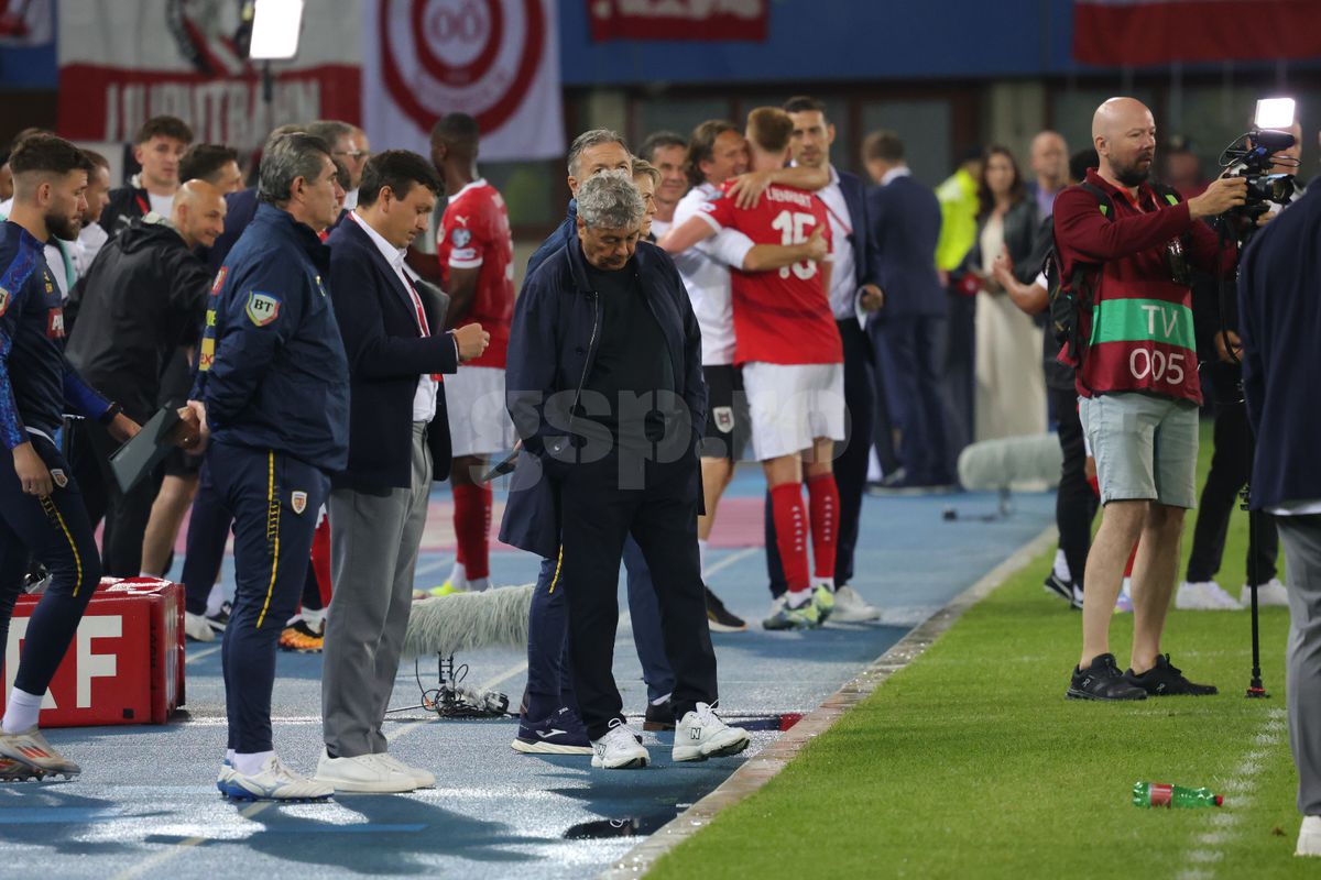 Ce s-a întâmplat imediat după fluierul final din Austria - România: cadre cu Lucescu, Stanciu și Burleanu