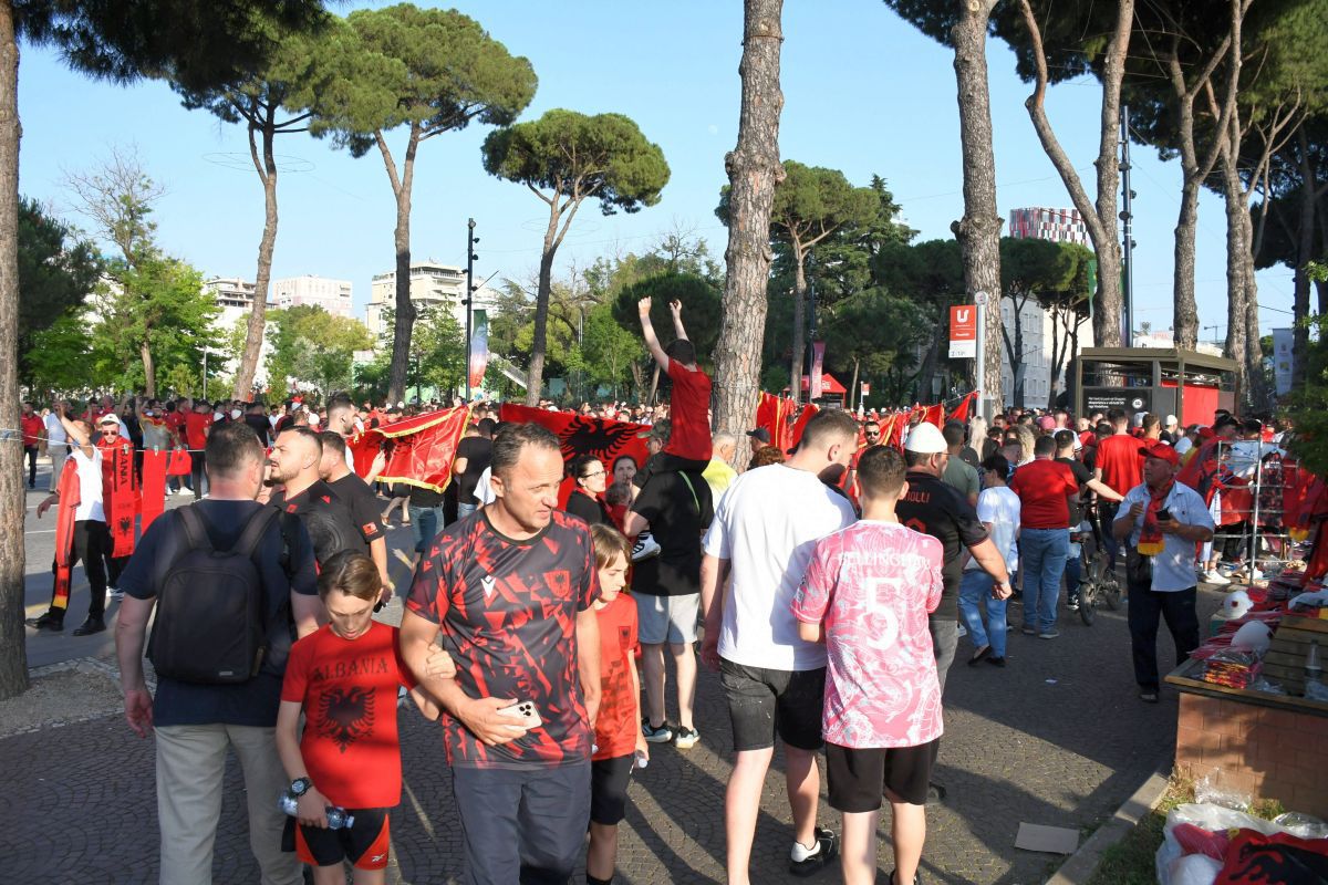 Cod „roșu” la Tirana! Sârbii se plâng de tratamentul primit în Albania