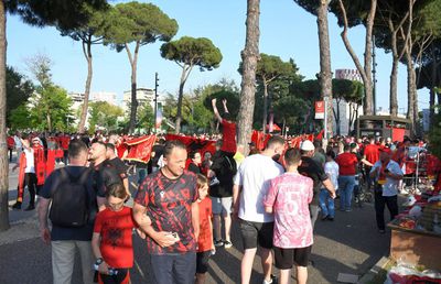 Cod „roșu” la Tirana! Sârbii se plâng de tratamentul primit în Albania