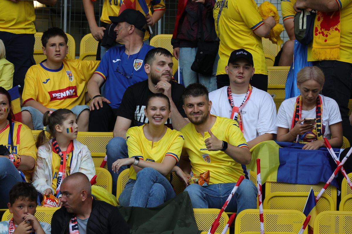 Tricourile galbene au invadat stadionul „Ernst Happel” » Românii le-au dat KO organizatorilor: peste 15.000 la meci