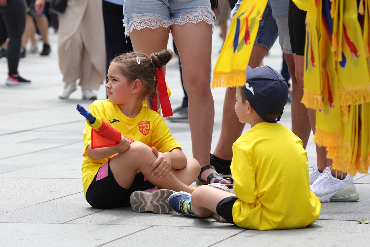 Fanii României în Stephansplatz, Viena
