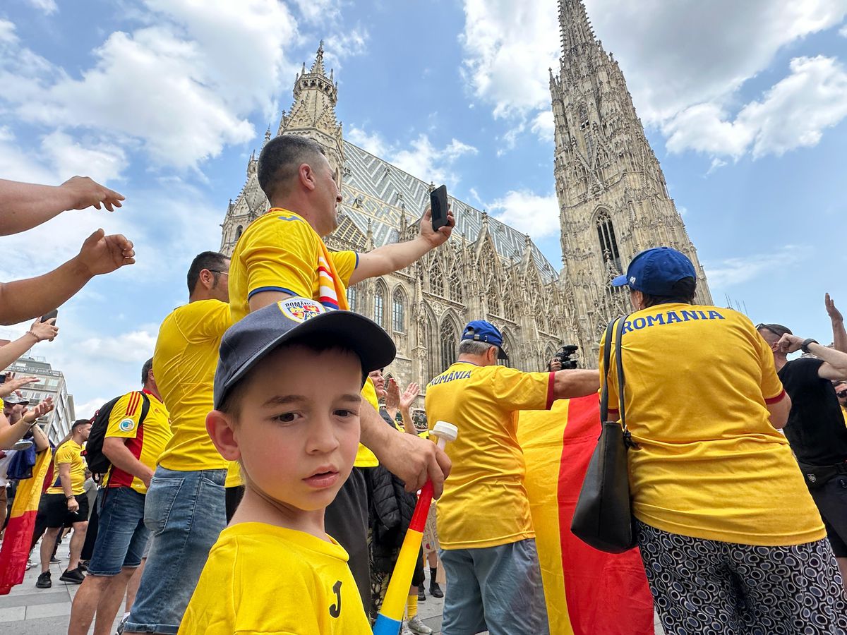 Fanii României în Stephansplatz, Viena
