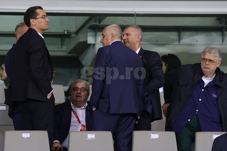 Răzvan Burleanu, în tribune la meciul Austria - România 2-1 FOTO: Ionuţ Iordache (GSP)