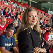 Antonia Salanță, iubita lui Daniel Bîrligea, a fost prezentă în tribunele stadionului „Ernst-Happel” la Austria - România. FOTO: Andrei Crăițoiu (GSP.RO)