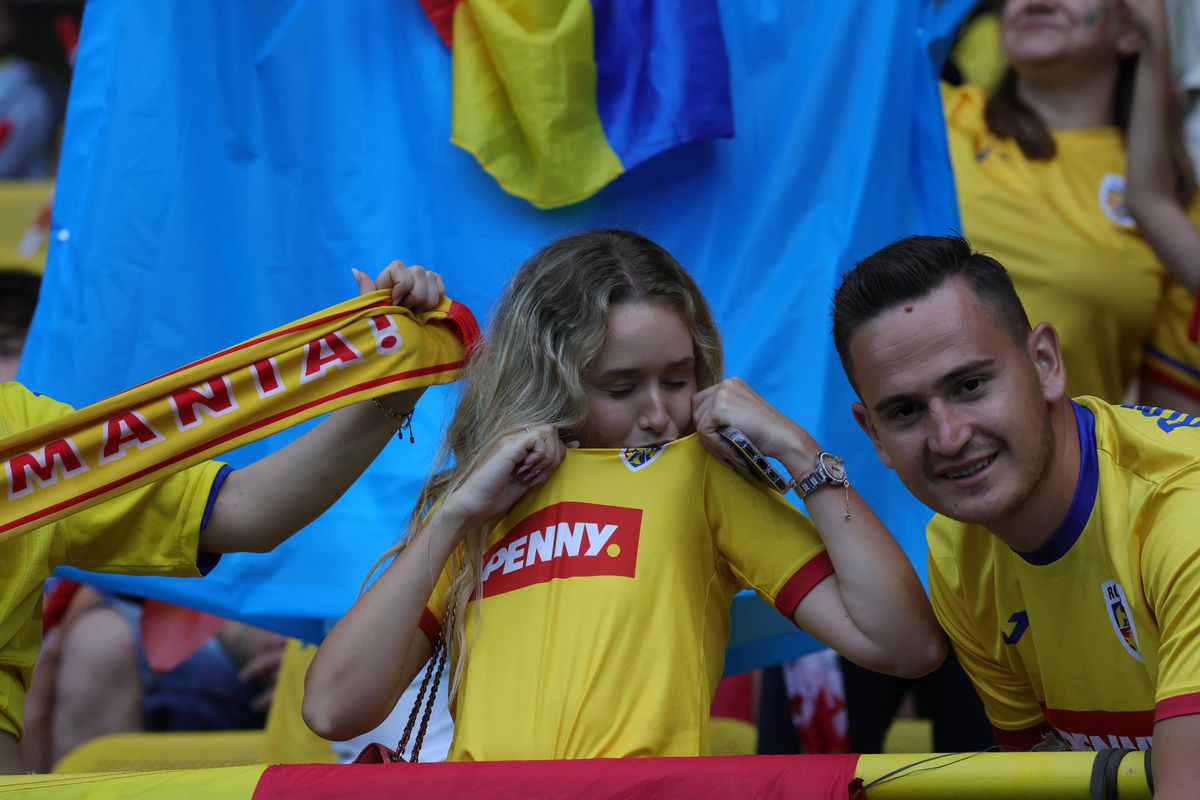 Tricourile galbene au invadat stadionul „Ernst Happel” » Românii le-au dat KO organizatorilor: peste 15.000 la meci