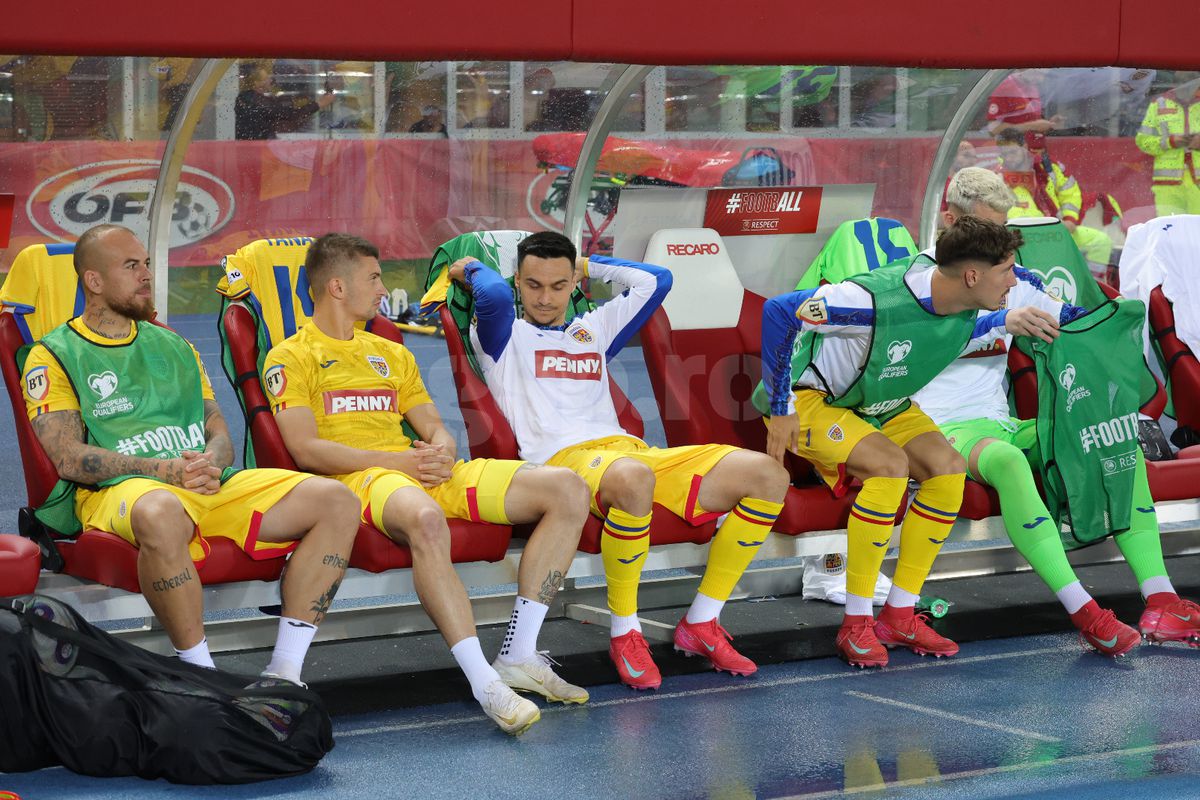 Lucescu n-a scăpat de ce se temea! Căpitanul naționalei va lipsi la meciul cu Cipru