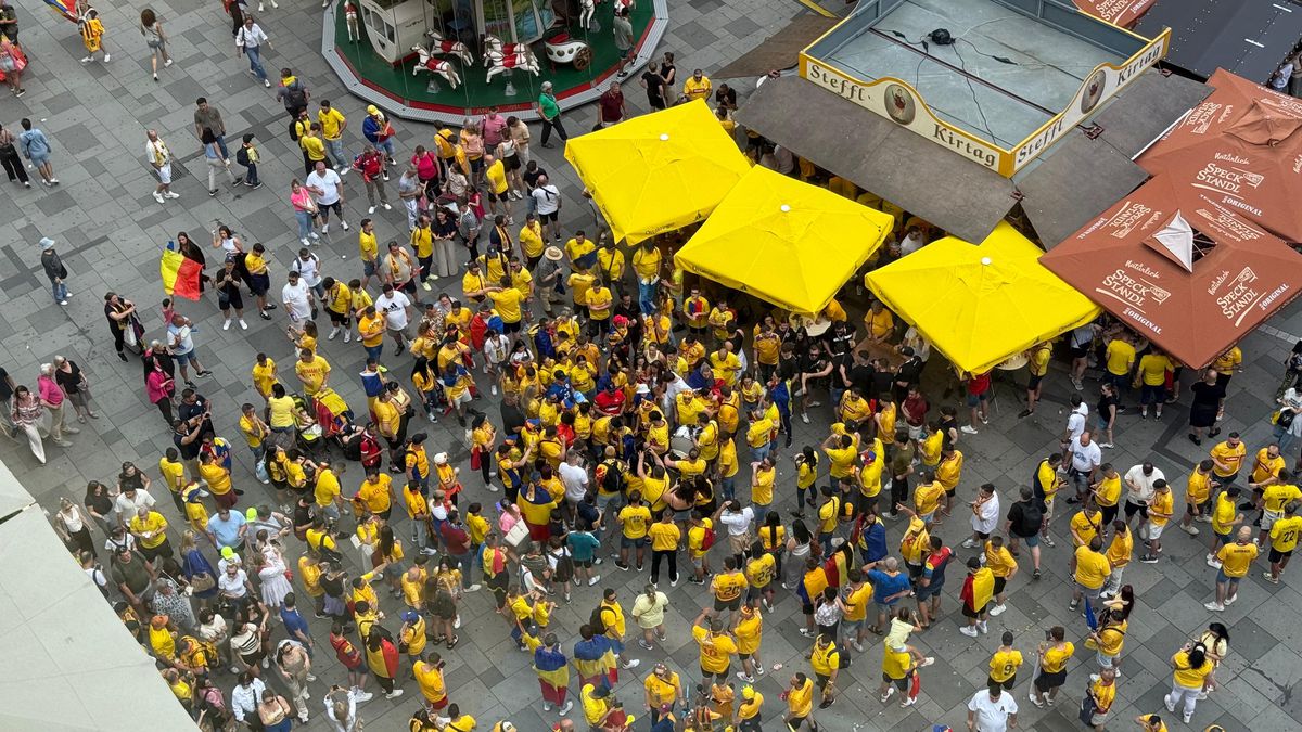 Fanii României în Stephansplatz, Viena