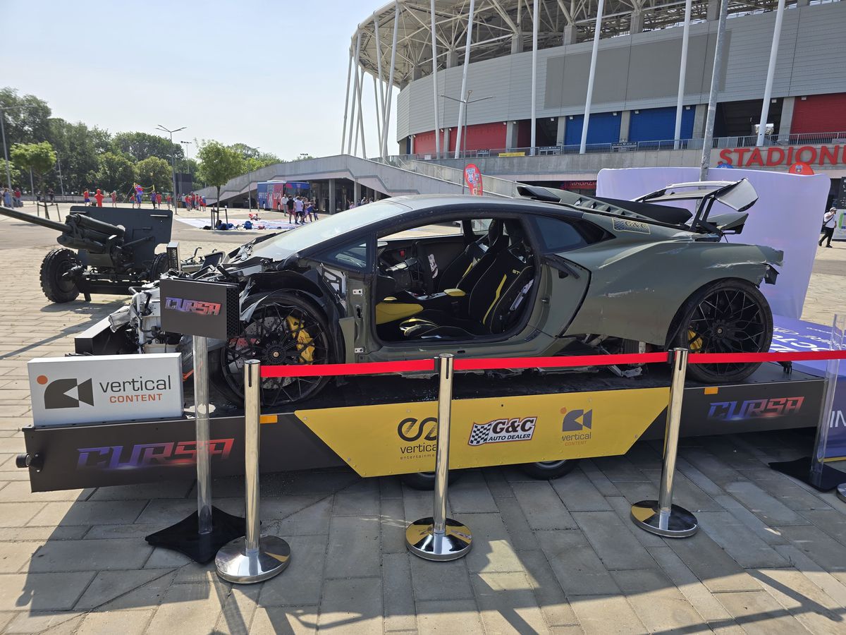 Deschiderea magazinului oficial al Stelei