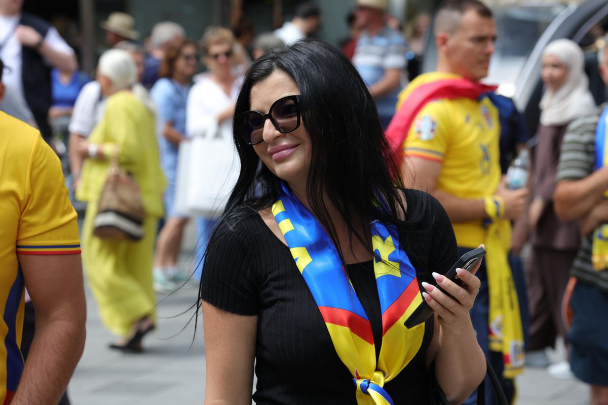 Fanii României în Stephansplatz, Viena