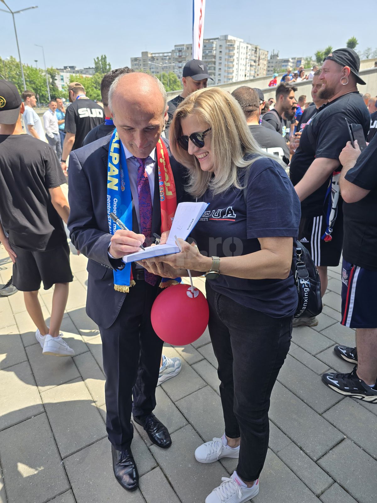 Talpan, în Ghencea, la aniversarea Stelei