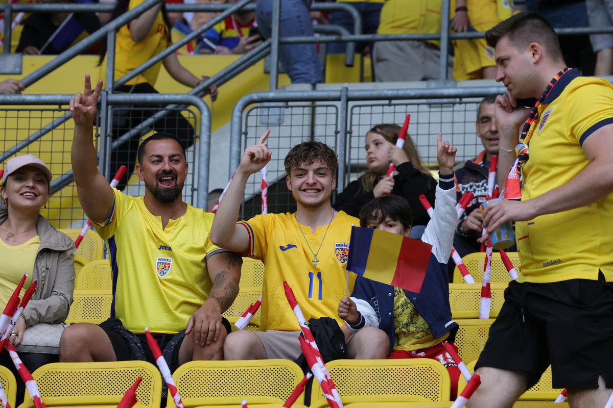 Tricourile galbene au invadat stadionul „Ernst Happel” » Românii le-au dat KO organizatorilor: peste 15.000 la meci