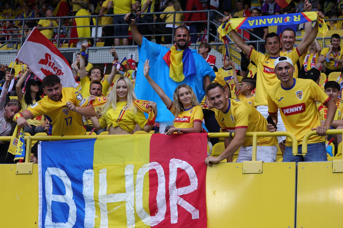 Românii au cucerit stadionul din Viena la meciul cu Austria