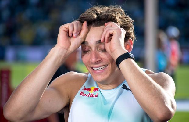 Armand Duplantis, învins după trei ani » Deținătorul recordului mondial la săritura cu prăjina a terminat pe doi la un concurs în Suedia