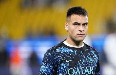 Golgheterul lui Cristi Chivu capacitează Argentina în lipsa lui Messi