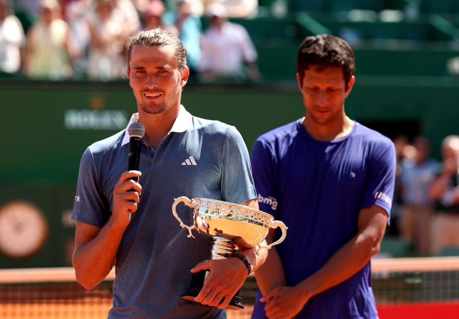 Alexander Zverev și Marcelo Melo, finaliști la Monte Carlo 2024 Foto: Guliver/GettyImages Alexander Zverev și superstiția din timpul Roland Garros » Cine stă în loja lui și cine lipsește