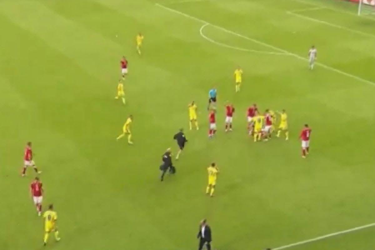 Christian Eriksen s-a prăbușit din nou pe teren, meci abandonat. Ultimele vești