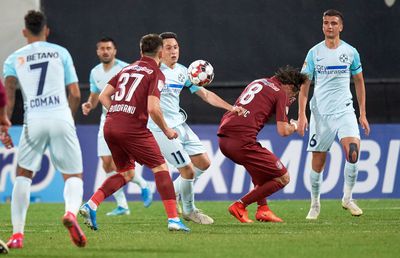 FCSB. Mirel Rădoi l-a surprins pe Gigi Becali: „El ar pleca primul, dacă ar juca meci de meci”